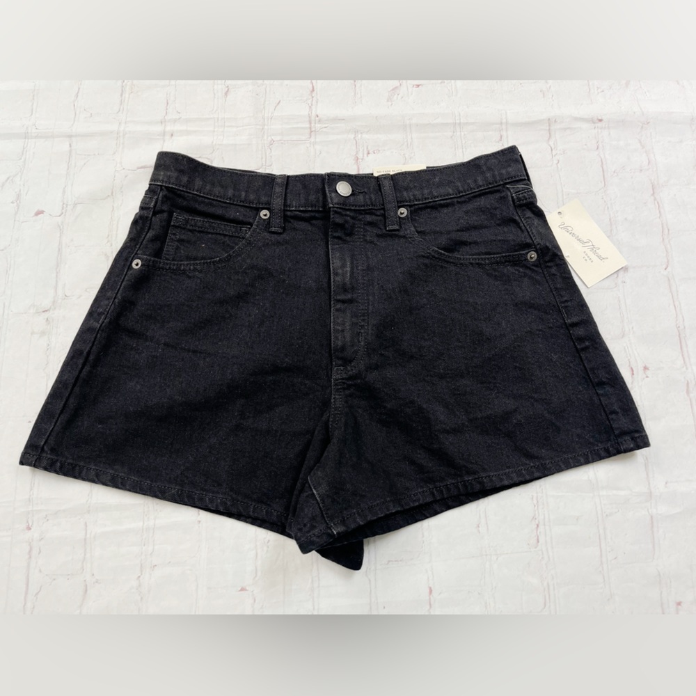 Universal Thread NWT 90’s cutoff high waist jean short no fade black size 8